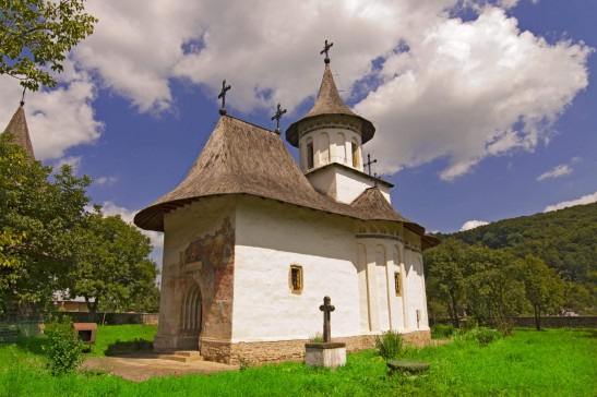 Patrauti church